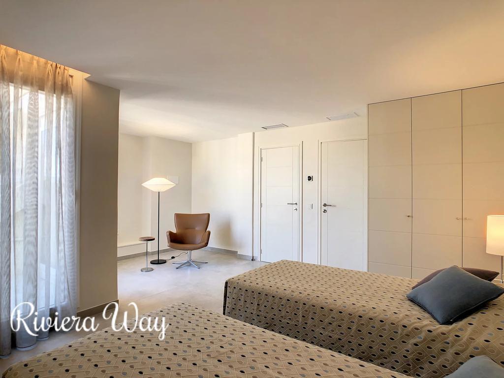 3 room apartment in Boulevard de la Croisette, photo #9, listing #103842312