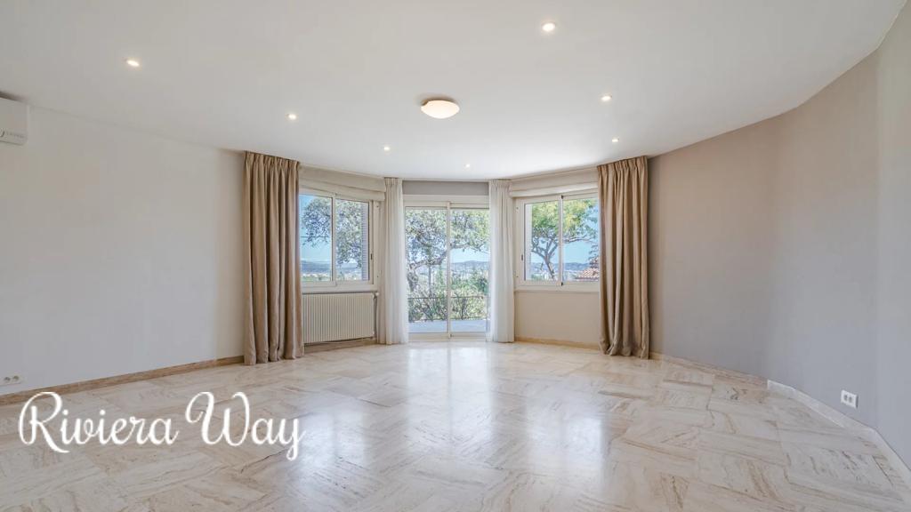 10 room villa in Mandelieu-la-Napoule, photo #7, listing #106065288