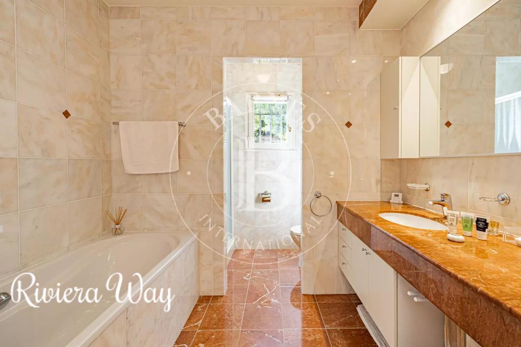6 room villa in Vallauris, photo #10, listing #99636180