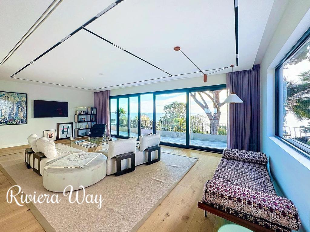 8 room villa in Californie - Pezou, photo #1, listing #102956742