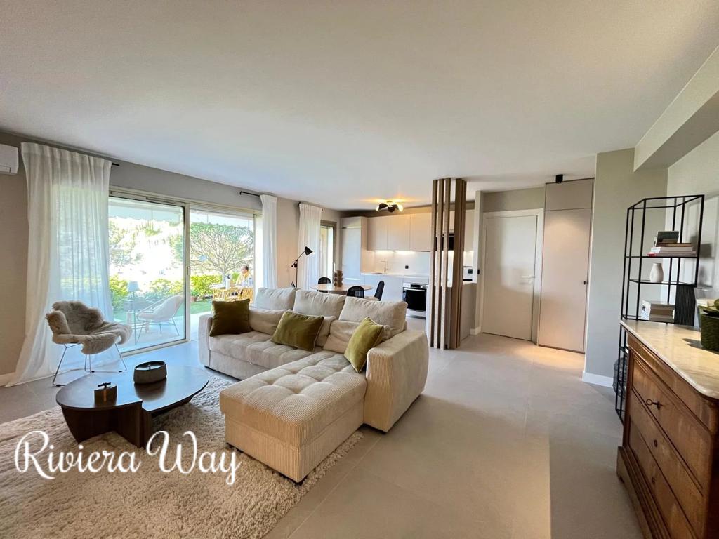2 room apartment in Le Cannet, photo #10, listing #104216406