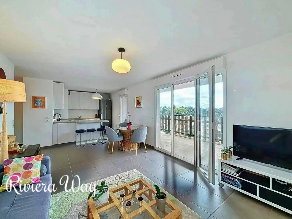 4 room apartment in Antibes, photo #4, listing #100615410