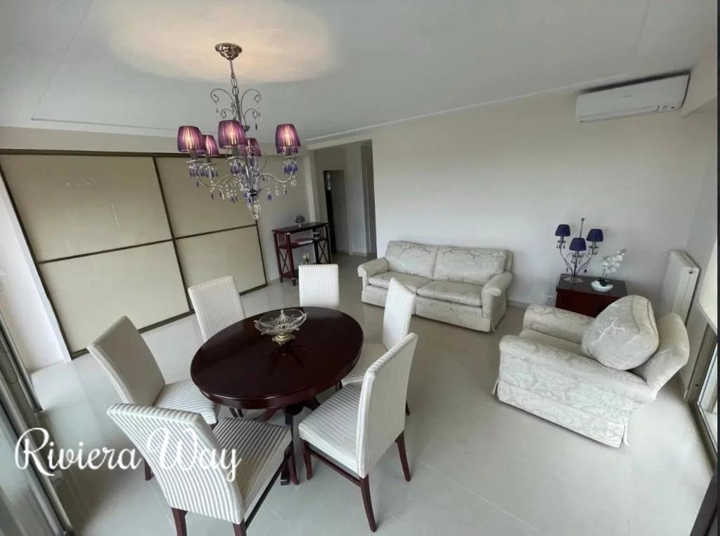 3 room apartment in Villefranche-sur-Mer, photo #7, listing #106514058