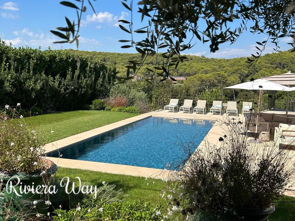 5 room villa in Mougins, photo #2, listing #107101806