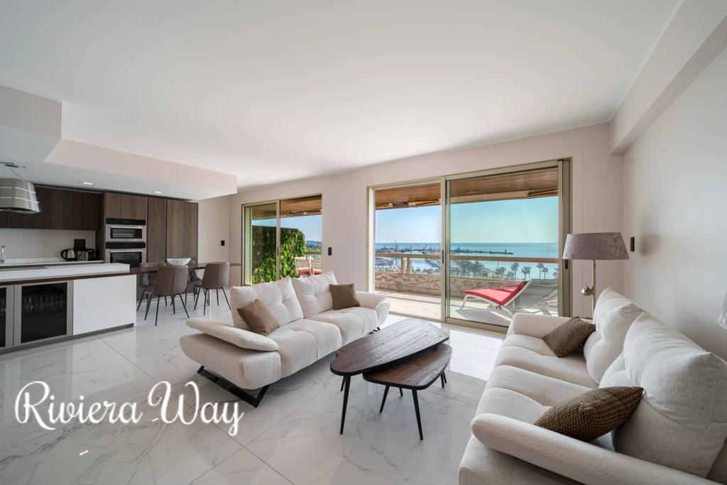 3 room apartment in Cannes, photo #6, listing #106147230