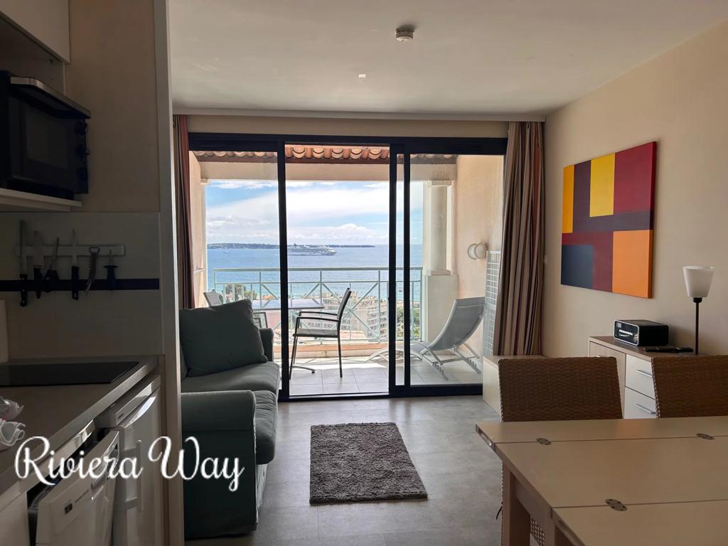 2 room apartment in Cannes, photo #4, listing #102973542