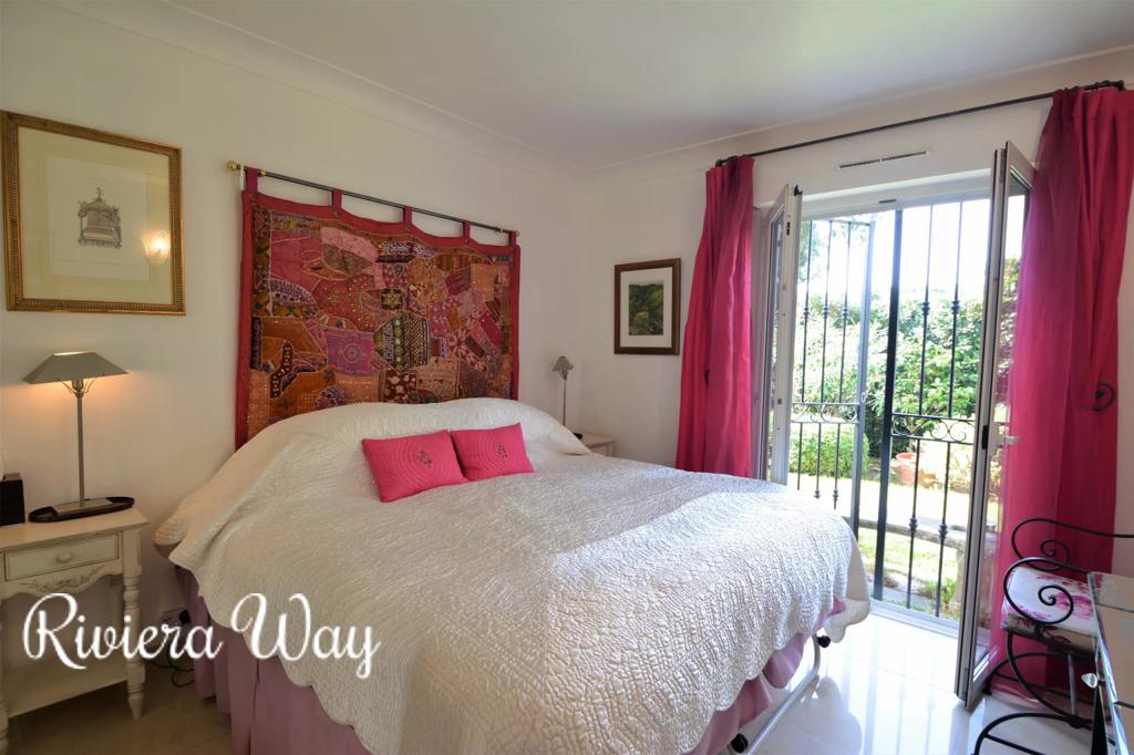 4 room apartment in Cap d'Antibes, photo #1, listing #81768708