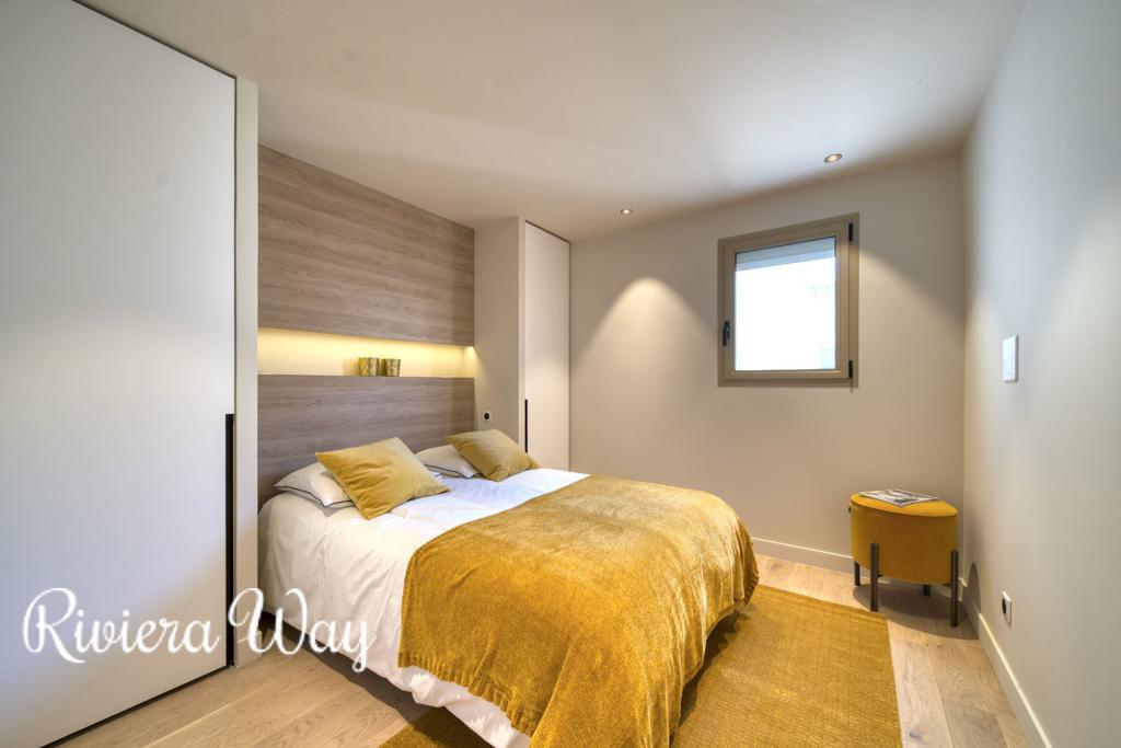 4 room apartment in Cannes, photo #3, listing #83427918