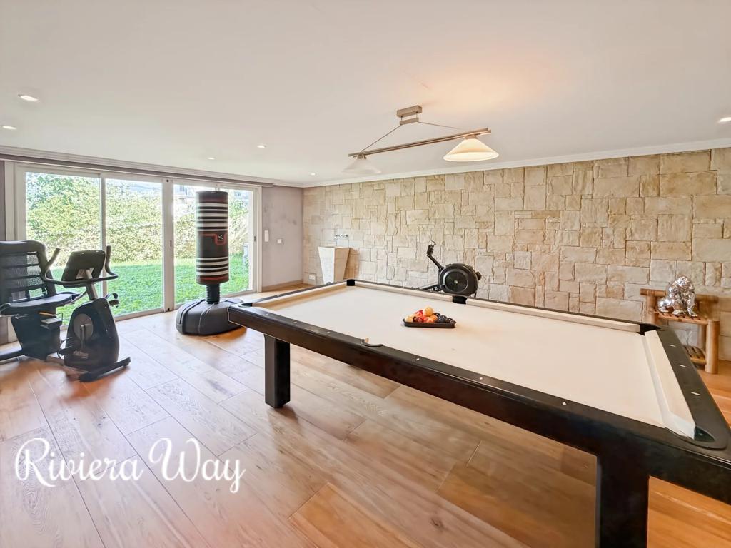 7 room villa in Roquefort-les-Pins, photo #4, listing #107121966