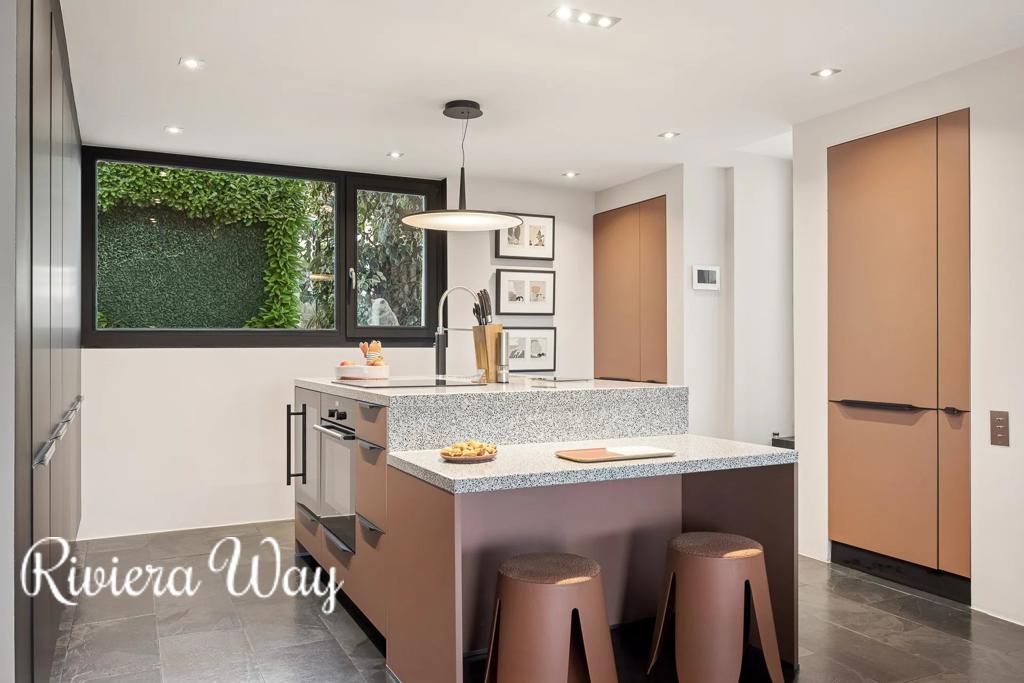 7 room villa in La Gaude, photo #5, listing #104324052