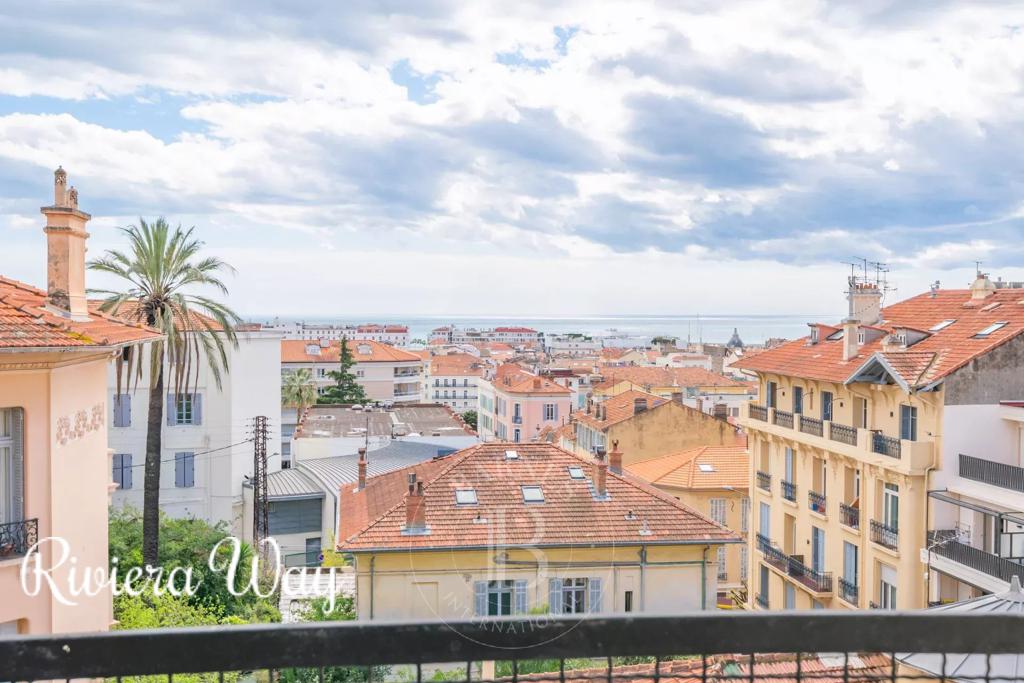 4 room apartment in Cannes, photo #7, listing #100698822