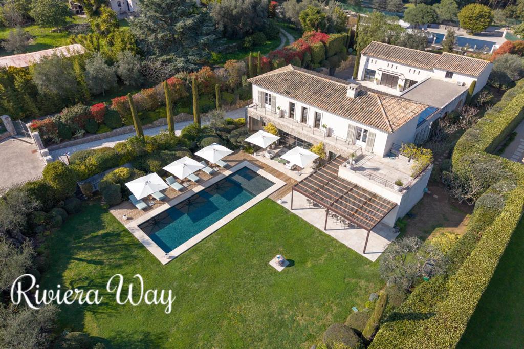 7 room villa in Mougins, photo #3, listing #105754362