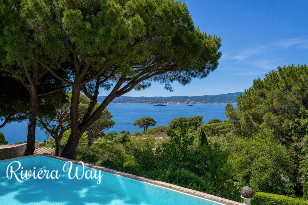 Villa in Sainte-Maxime, photo #1, listing #106650222