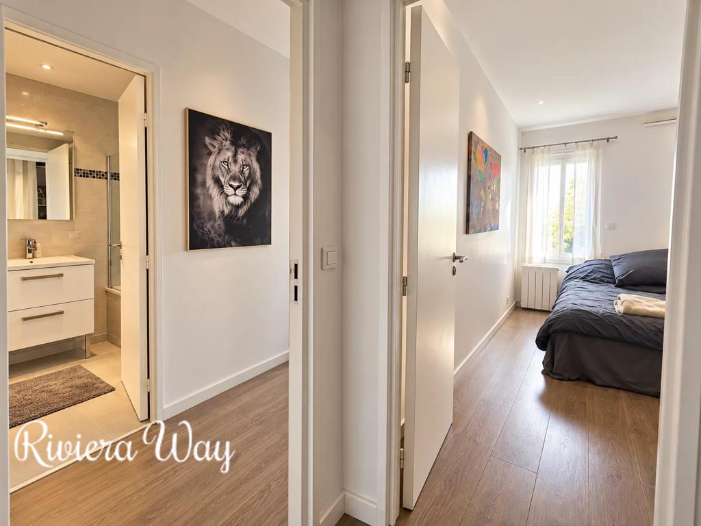 3 room apartment in Juan-les-Pins, photo #8, listing #105413406