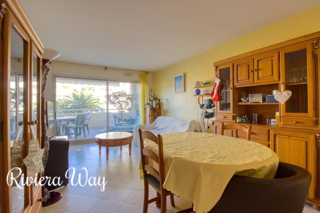 3 room apartment in Juan-les-Pins, photo #5, listing #83425524