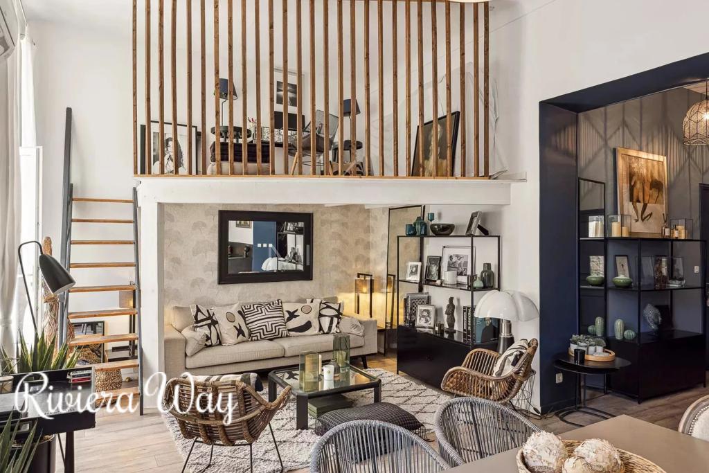Apartment in Cannes, photo #1, listing #103112940