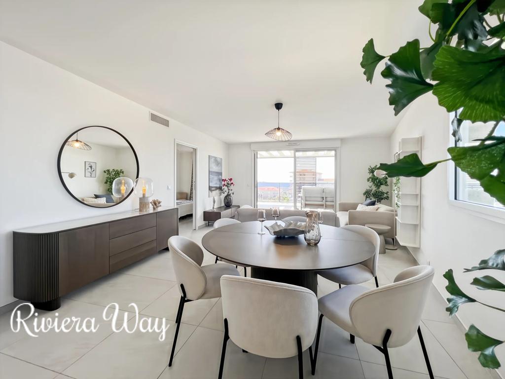 4 room new home in Antibes, photo #10, listing #106178058
