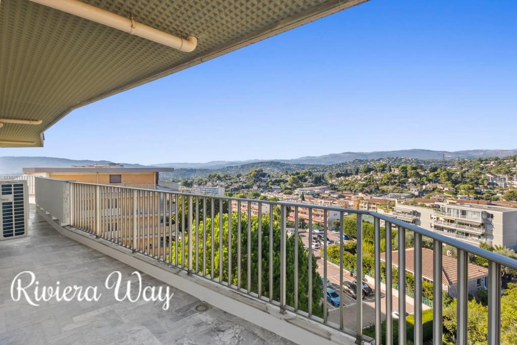4 room apartment in Le Cannet, photo #3, listing #104301288