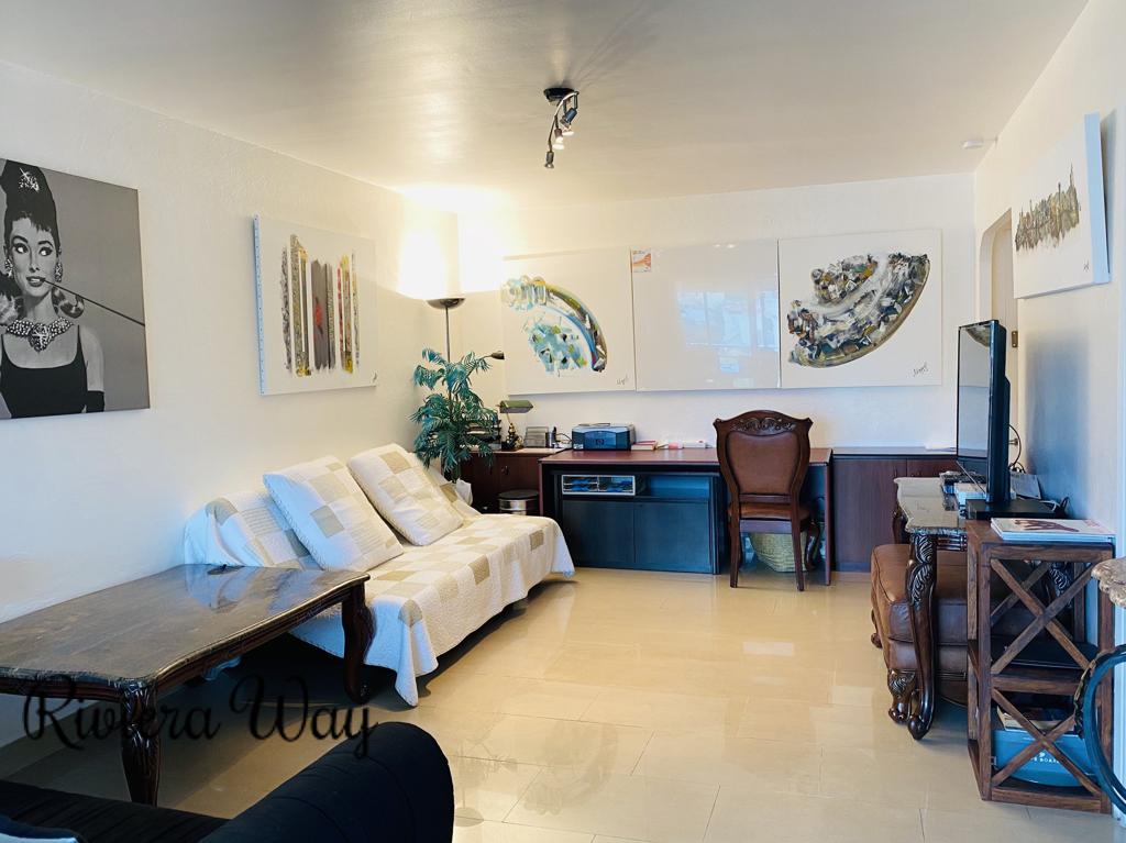 Apartment in Cannes, 51 m², photo #3, listing #80764194