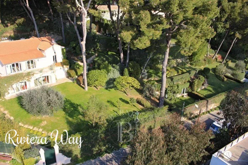 9 room villa in Cap d'Antibes, photo #2, listing #100319016