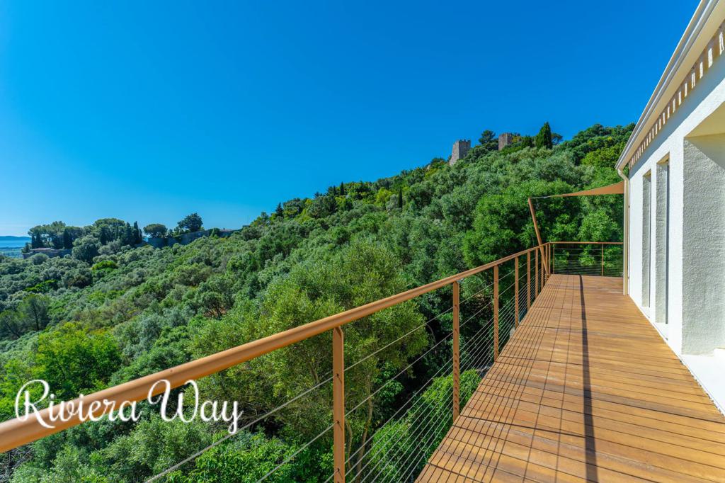5 room villa in Hyères, photo #9, listing #106305528