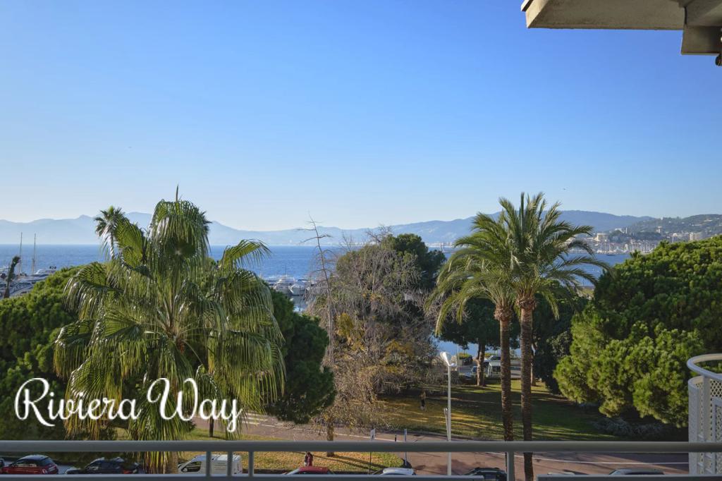 3 room apartment in Cannes, photo #10, listing #97728834