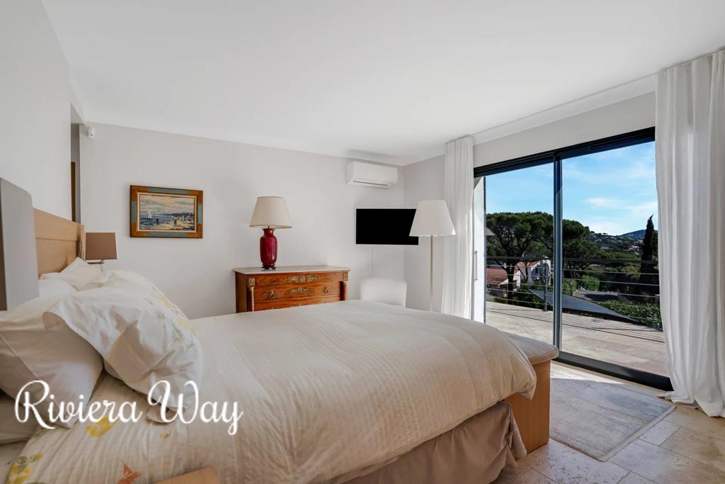 5 room villa in Sainte-Maxime, photo #10, listing #106329006