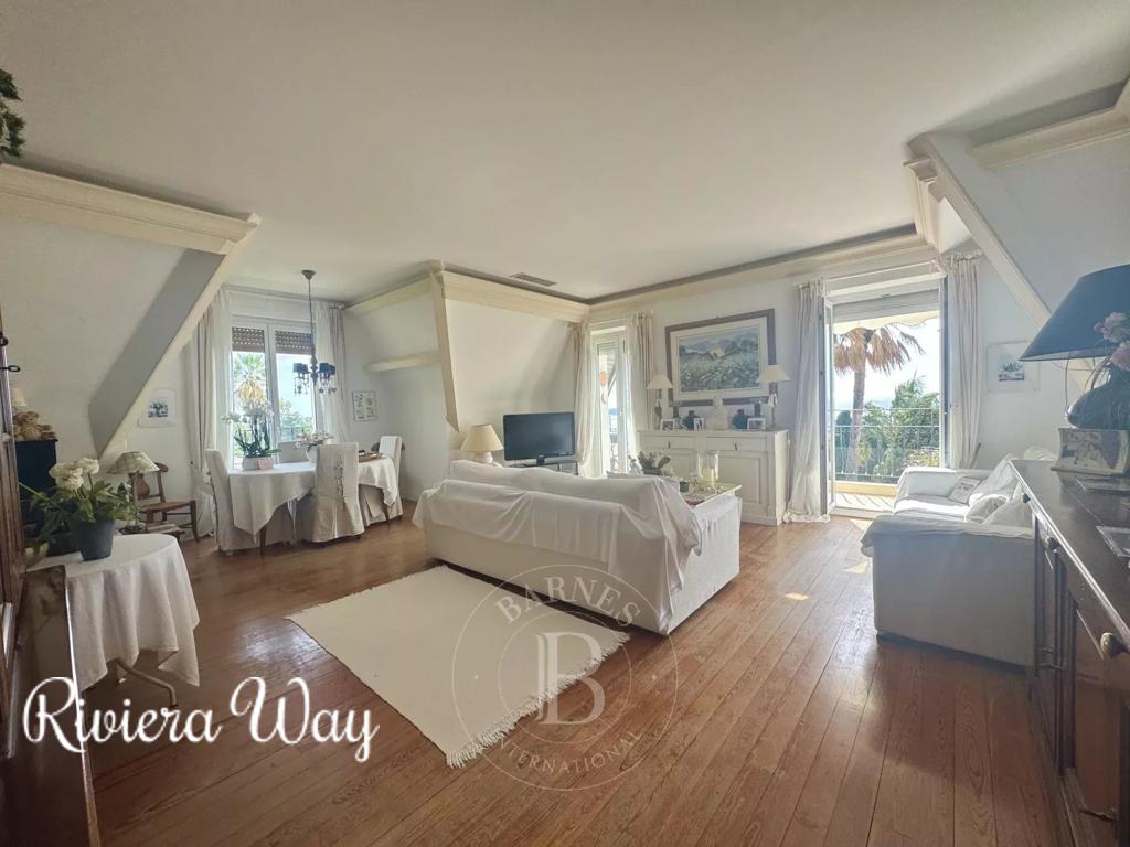 3 room apartment in Cannes, photo #6, listing #100698864