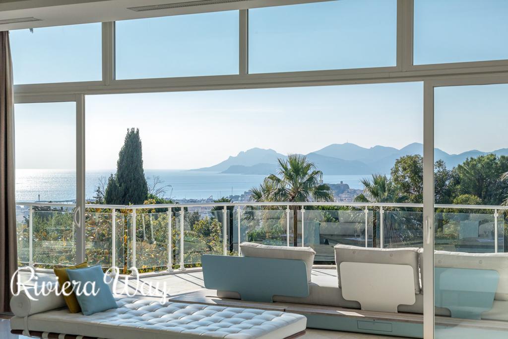 10 room villa in Cannes, photo #4, listing #87638334