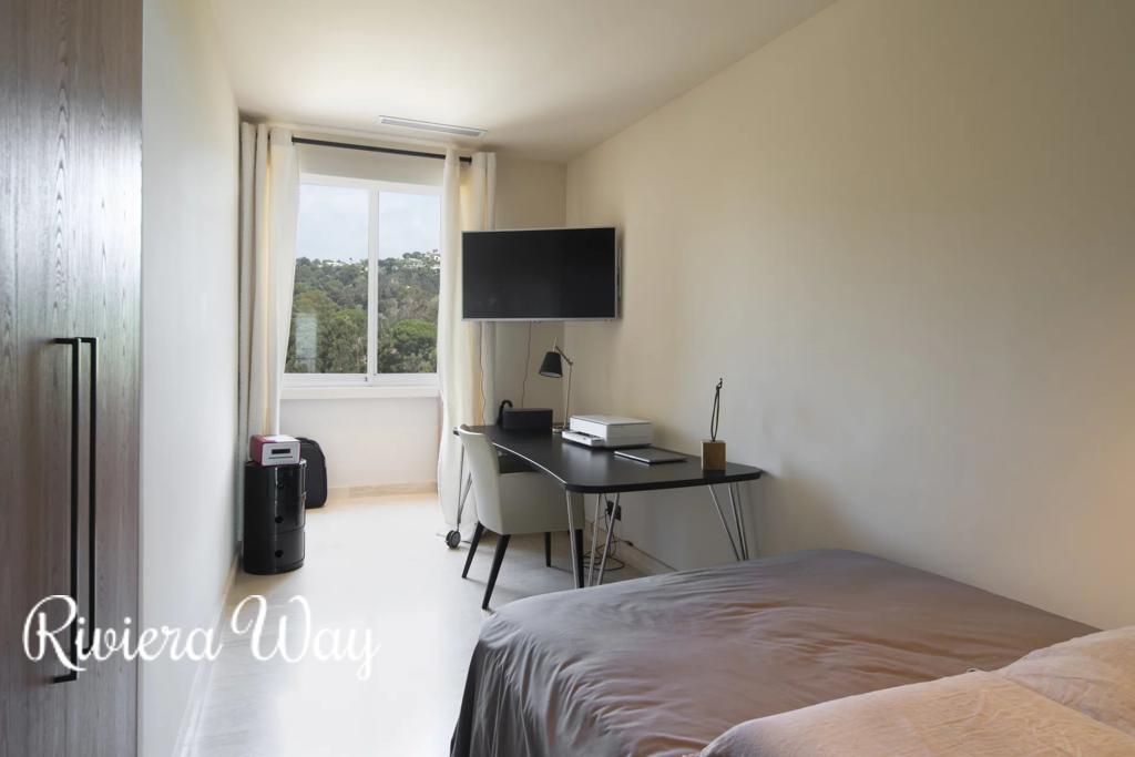 4 room apartment in Californie - Pezou, photo #9, listing #105915768