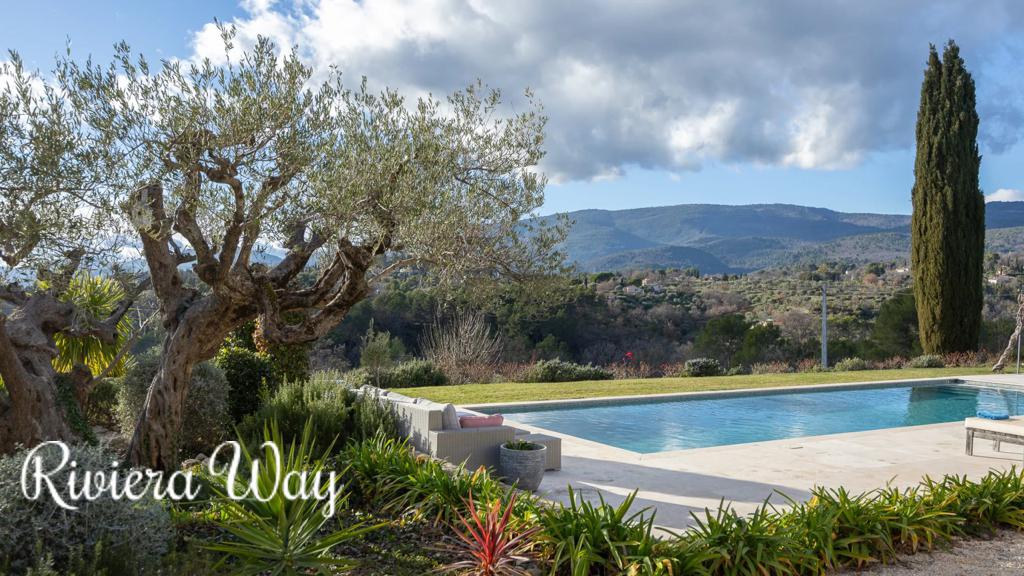 8 room villa in Fayence, photo #3, listing #105456036