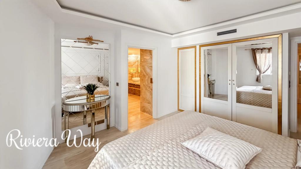 3 room apartment in Cannes, photo #9, listing #106084482