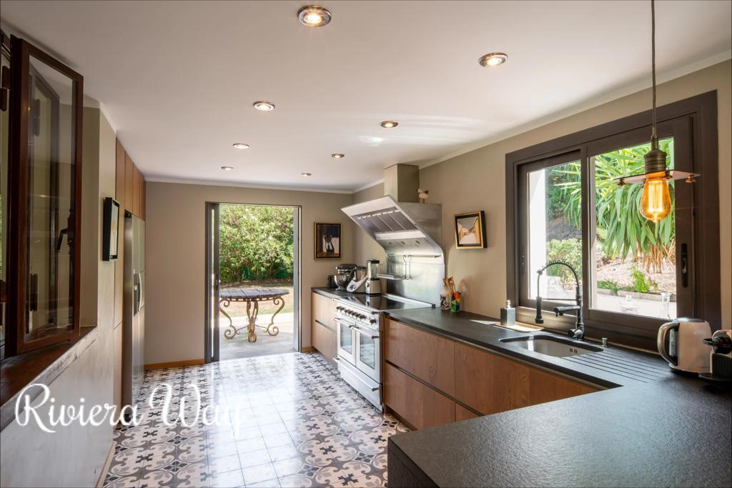 6 room villa in Vallauris, photo #8, listing #78857058