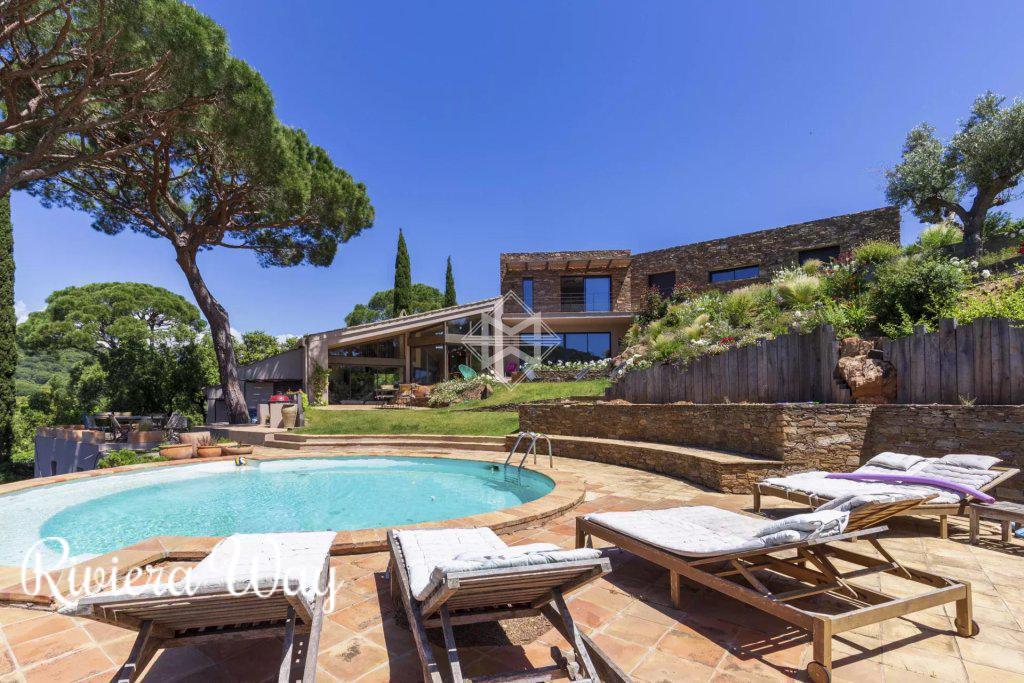 Villa in La Croix-Valmer, 365 m², photo #1, listing #104698650