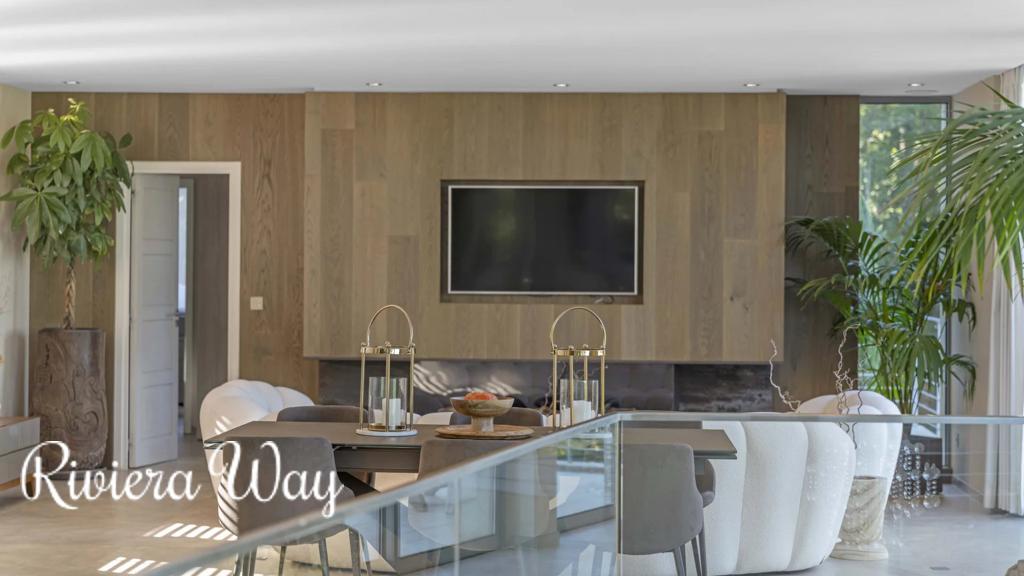 9 room villa in Ramatyuel, photo #1, listing #104374158