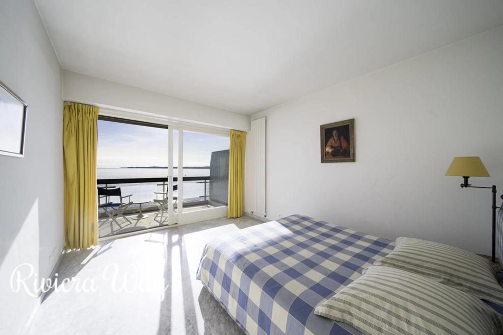 3 room apartment in Cannes, photo #7, listing #105630336