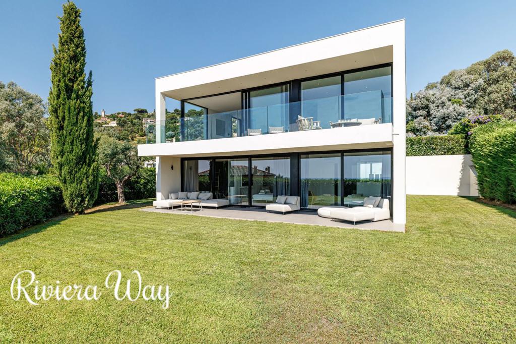 6 room villa in Golf Juan, photo #2, listing #106608894