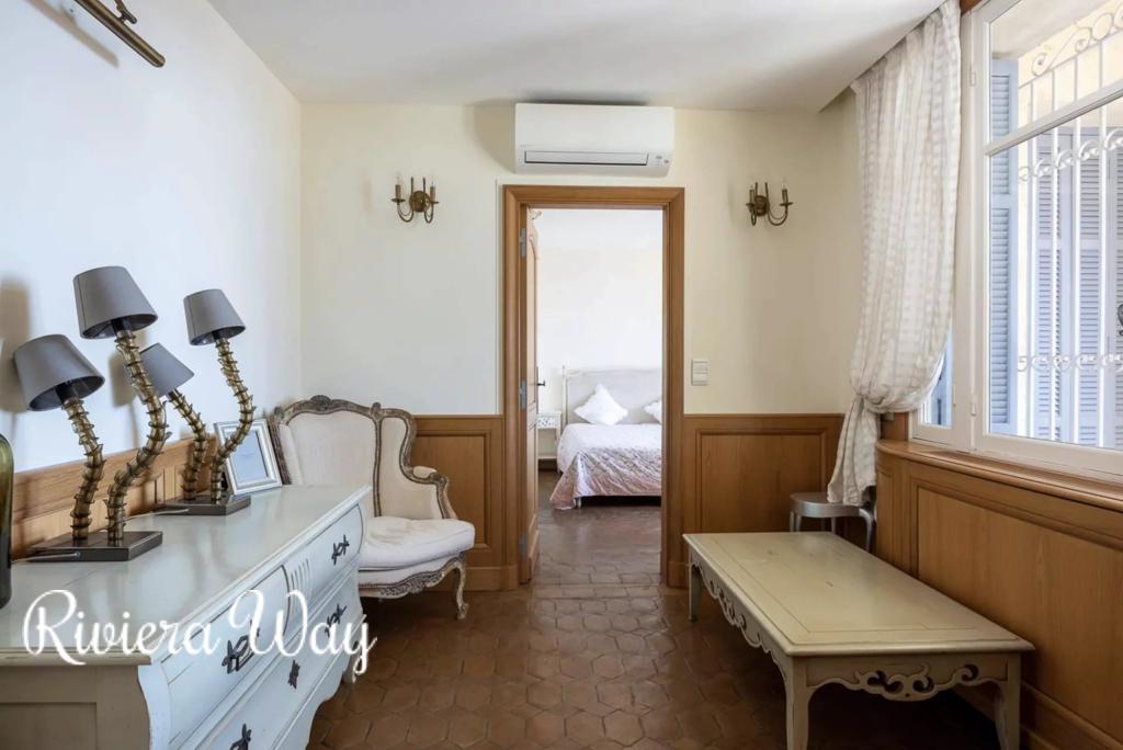 8 room villa in Villefranche-sur-Mer, photo #2, listing #98004984