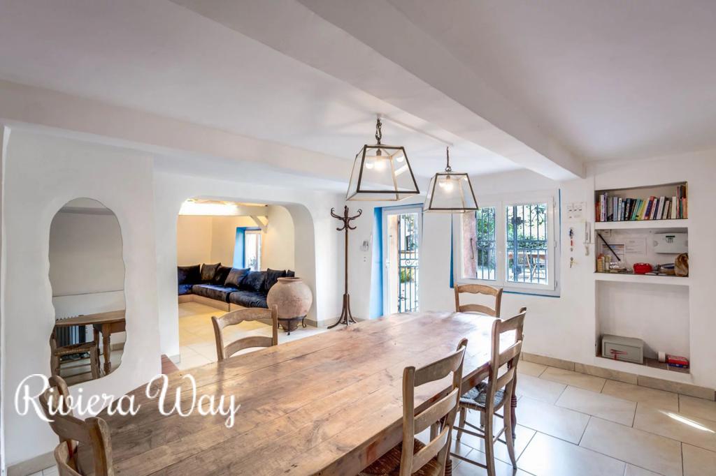 8 room villa in Sainte-Maxime, photo #4, listing #104481342