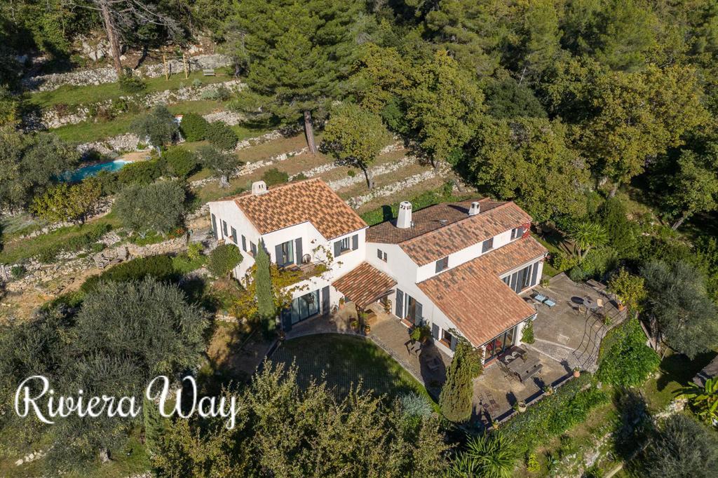 12 room villa in Grasse, photo #8, listing #101347302