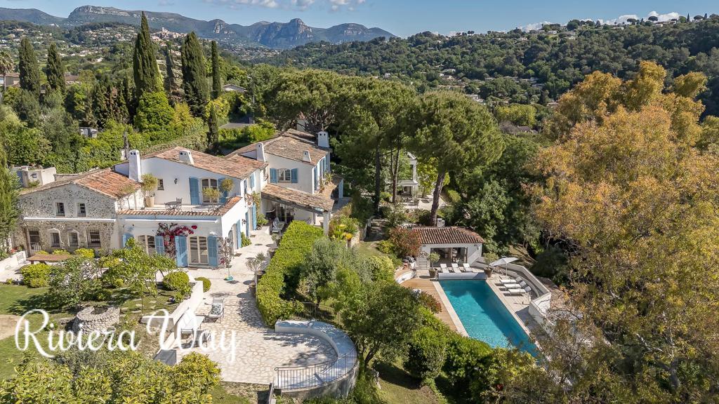 8 room villa in Saint-Paul-de-Vence, photo #10, listing #103113024