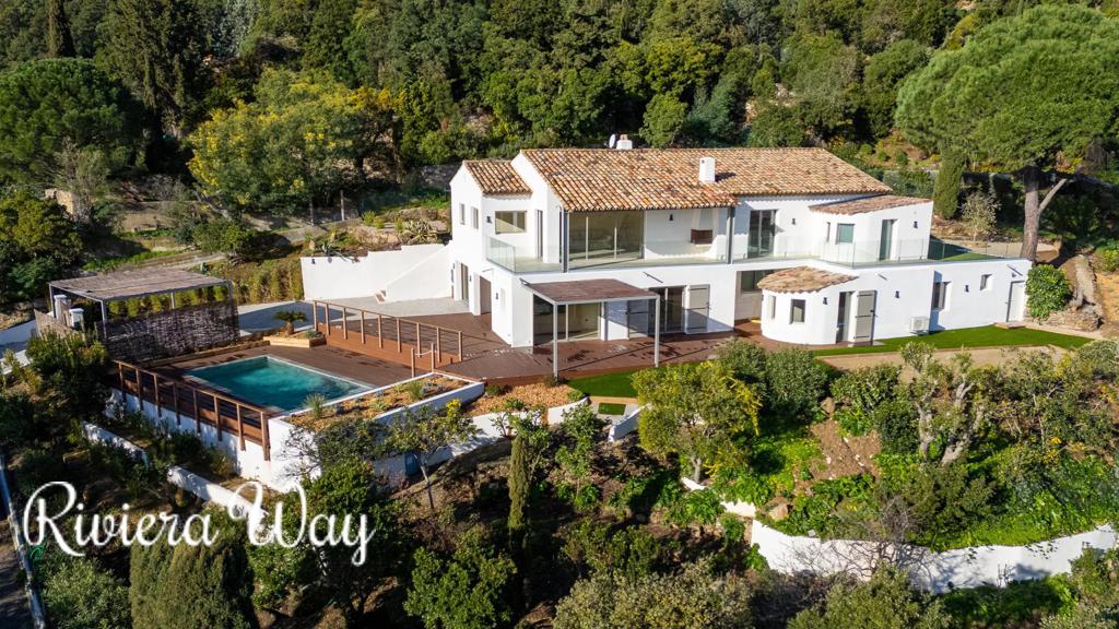 9 room villa in Cavalaire-sur-Mer, photo #1, listing #104652450