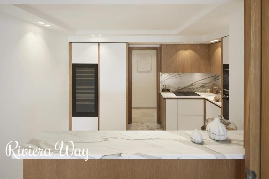 3 room apartment in Cannes, photo #5, listing #105601440