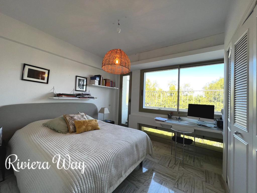 4 room apartment in Cap d'Antibes, photo #10, listing #94224270