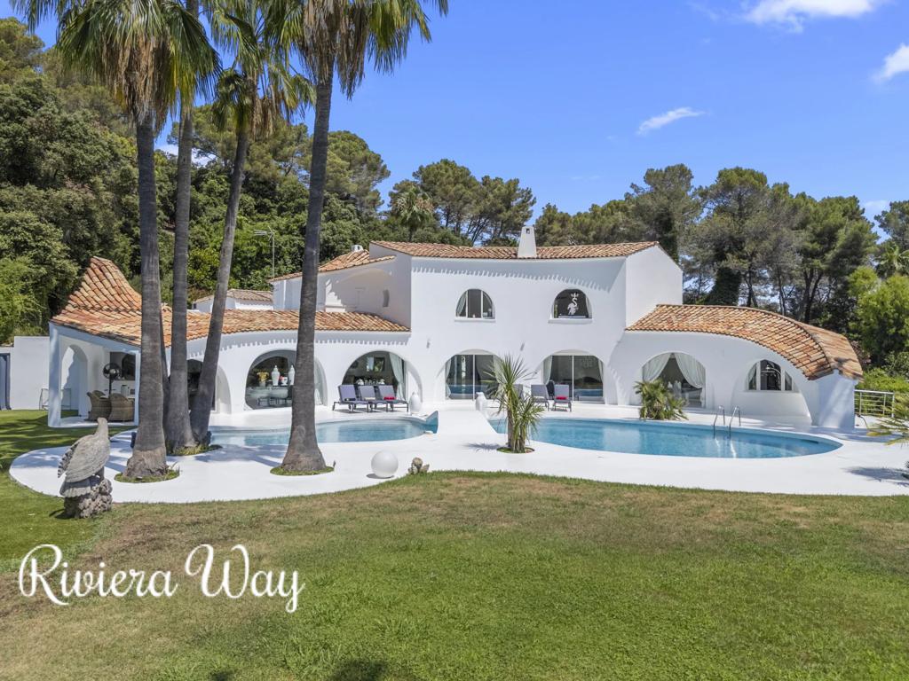 Villa in Mougins, photo #8, listing #103573218