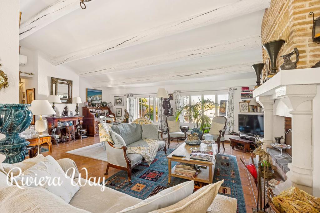 3 room apartment in Antibes, photo #9, listing #104966022