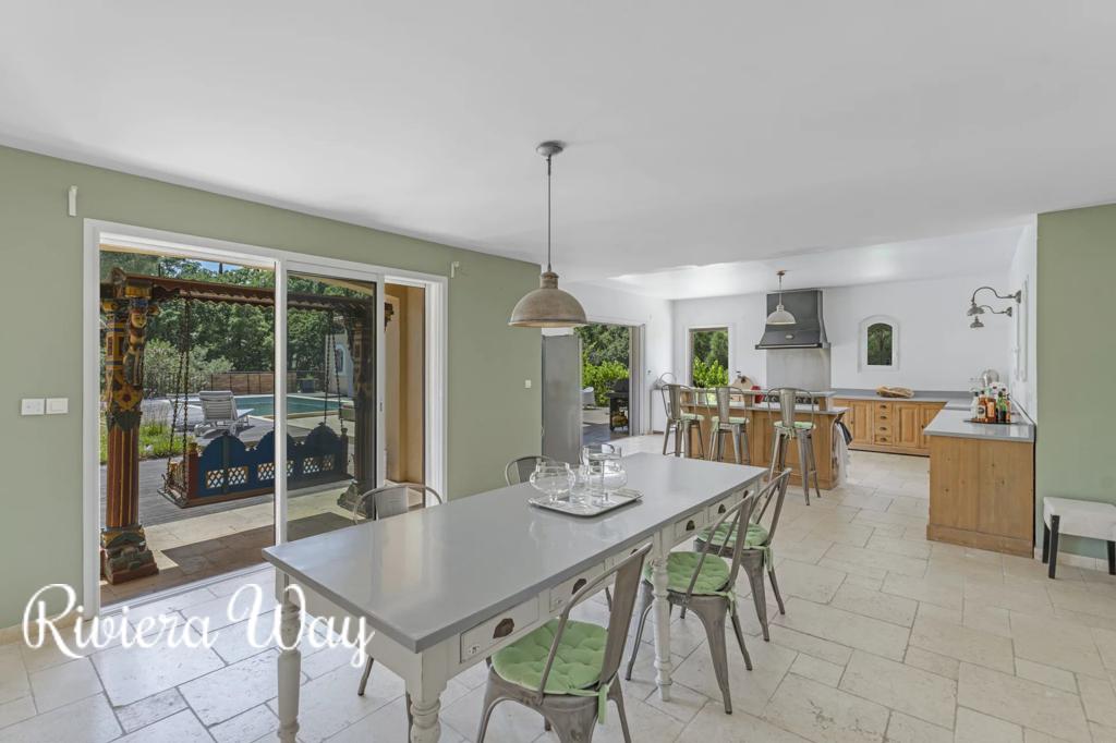 10 room villa in Bormes-les-Mimosas, photo #6, listing #90498156