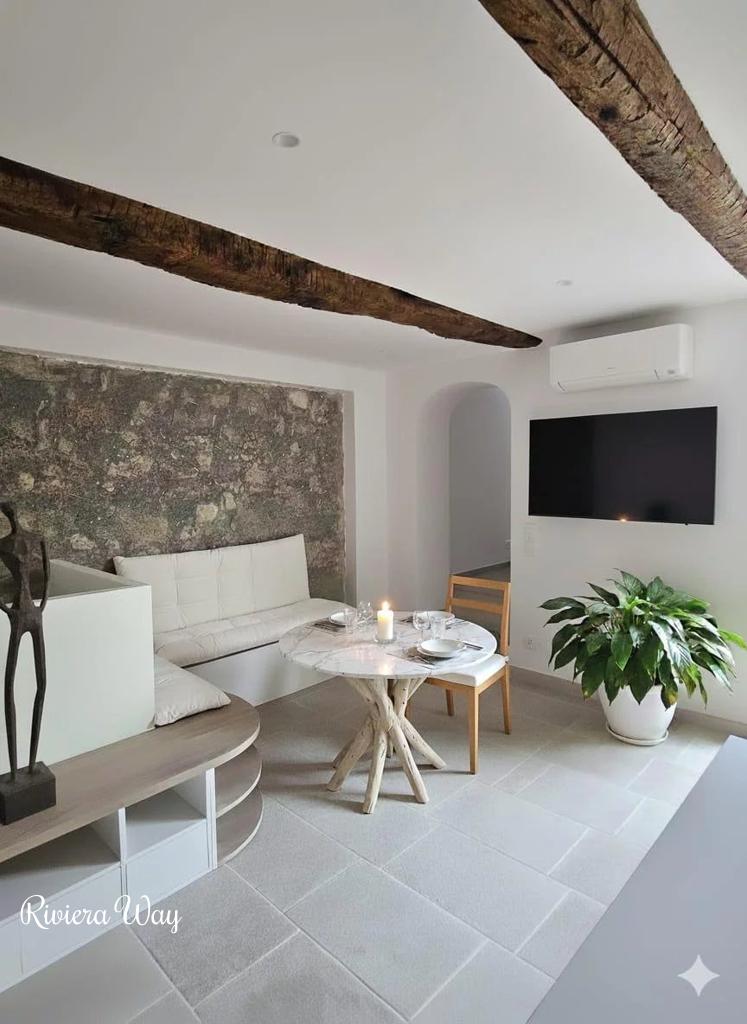 5 room apartment in Antibes, photo #6, listing #104262942