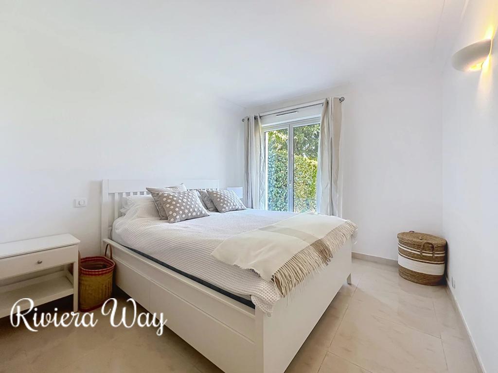 3 room apartment in Cap d'Antibes, photo #2, listing #106497594