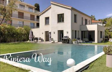 4 room villa in Antibes, 165 m²